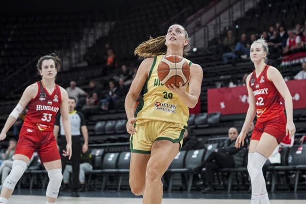 Australia v Hungary - FIBA Women World Cup Qualifiers ISTANBUL, TURKIYE - MARCH 14: Australia player Isobel Borlase and Hungary player Petra Toman battle for the ball during the FIBA Women World Cup Qualifiers Group C match between Australia and Hungary at the Turkcell Basketball Development Center in Istanbul, Turkiye on March 14, 2026. Beyza Comert Anadolu Istanbul Turkey. Editorial use only. Please get in touch for any other usage.  Copyright: x2026xAnadoluxBeyzaxComertx