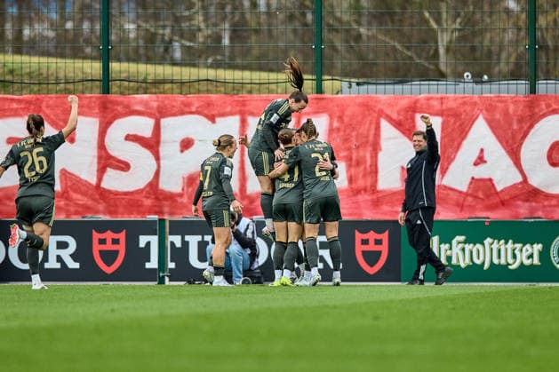 14.03.2026, GER, Frauenfußball, BL, 2025 2026, RB Leipzig - 1. FC Union Berlin Mannschaft, Union Berlin, Jubel nach 1:0 Leipzig Trainingszentrum der Roten Bulle Sachsen Deutschland