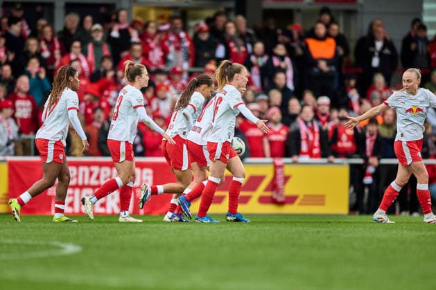 14.03.2026, GER, Frauenfußball, BL, 2025 2026, RB Leipzig - 1. FC Union Berlin Mannschaft, RB Leipzig, Jubel nach 1:1 Ausgleich Leipzig Trainingszentrum der Roten Bulle Sachsen Deutschland