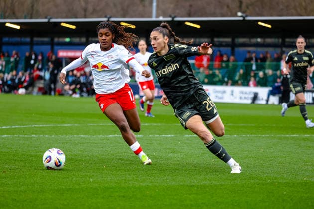 Delice Boboy (RB Leipzig Frauen, 17) Laufduell Amber Tysiak (1. FC Union Berlin Frauen, 26), RB Leipzig Frauen vs. 1. FC Union Berlin Frauen, Fussball, Google Pixel Frauen-Bundesliga, 20. Spieltag, Saison 2025 2026, 14.03.2026 ,¨ DFL REGULATIONS PROHIBIT ANY USE OF PHOTOGRAPHS AS IMAGE SEQUENCES AND OR QUASI-VIDEO,¨ RB Leipzig Frauen vs. 1. FC Union Berlin Frauen, Fussball, Google Pixel Frauen-Bundesliga, 20. Spieltag, Saison 2025 2026, 14.03.2026 Leipzig Copyright: xEibner-Pressefoto LauraxRoemerx EP_LRR