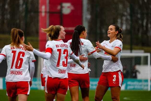 Lisa Baum (RB Leipzig Frauen, 11), Andrea Norheim (RB Leipzig Frauen, 03), Annabel Schasching (RB Leipzig Frauen, 16), Sandra Starke (RB Leipzig Frauen, 13) Jubel, Torjubel, jubelt ueber Tor zum 1:1, RB Leipzig Frauen vs. 1. FC Union Berlin Frauen, Fussball, Google Pixel Frauen-Bundesliga, 20. Spieltag, Saison 2025 2026, 14.03.2026 ,¨ DFL REGULATIONS PROHIBIT ANY USE OF PHOTOGRAPHS AS IMAGE SEQUENCES AND OR QUASI-VIDEO,¨ RB Leipzig Frauen vs. 1. FC Union Berlin Frauen, Fussball, Google Pixel Frauen-Bundesliga, 20. Spieltag, Saison 2025 2026, 14.03.2026 Leipzig Copyright: xEibner-Pressefoto LauraxRoemerx EP_LRR