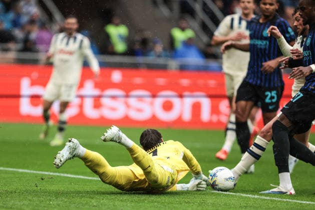 FC Internazionale v Atalanta BC - Serie A Yann Sommer of FC Internazionale during the Serie A football match between FC Internazionale and Atalanta BC at Giuseppe Meazza Stadium in Milan, Italy, on March 14, 2026. Milano Italy  Copyright: xEmanuelexComincinix originalFilename:comincini-fcintern260314_npBx4.jpg