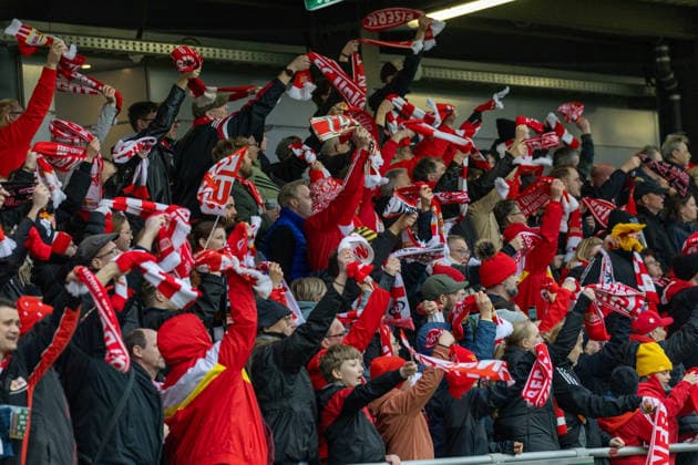 Deutschland, Google Pixel Frauen-Bundesliga, Saison 2025 2026, 20. Spieltag, Trainingszentrum Cottaweg, RB Leipzig vs 1.FC Union Berlin, Fanszene mit Schal Copyright: xMichellexLukax