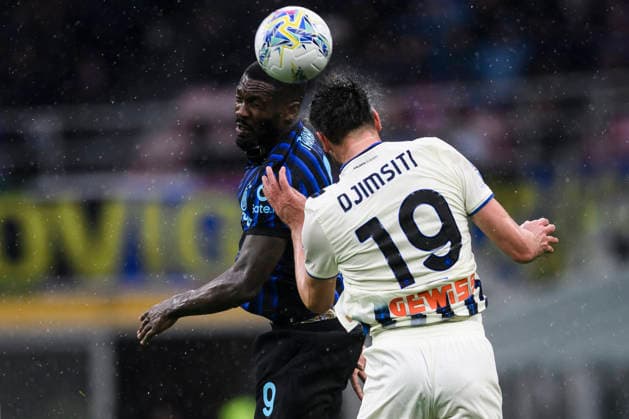 FC Internazionale v Atalanta BC - Serie A Marcus Thuram of FC Internazionale competes for a header with Berat Djimsiti of Atalanta BC during the Serie A football match between FC Internazionale and Atalanta BC. Milan Italy Copyright: xNicolòxCampox