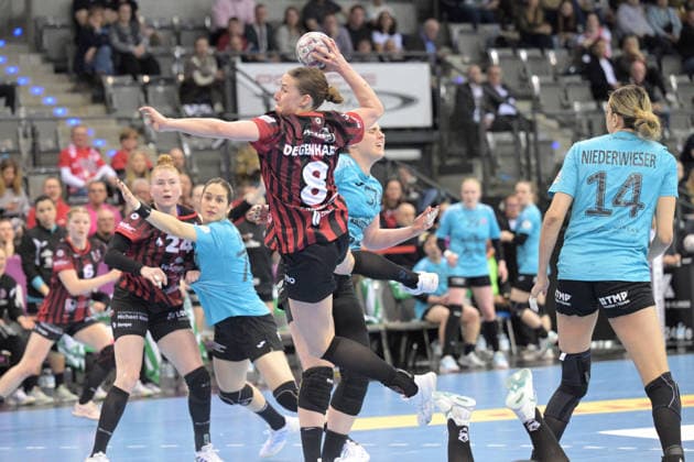 Lena Sophia Degenhardt (HSG Bensheim Auerbach, 08) beim Wurf Tor Thueringer HC vs. HSG Bensheim Auerbach, Handball, Frauen, DHB Pokal Haushahn Final 4, Halbfinale, Saison 2025 2026, 14.03.2026 Thueringer HC vs. HSG Bensheim Auerbach, Handball, Frauen, DHB Pokal Haushahn Final 4, Halbfinale, Saison 2025 2026, 14.03.2026 Stuttgart Copyright: xEibner-Pressefoto TobiasxBaurx EP_TBR