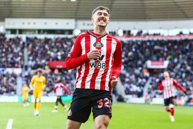 Sunderland v Brighton & Hove Albion, Premier League Trai Hume of Sunderland reacts to missed chance during the Sunderland v Brighton & Hove Albion Premier League match at the Stadium of Light, Sunderland, England on 14 March 2026 Credit: Richard Bierton Every Second Media Editorial use only. All images are copyright Every Second Media Limited. No images may be reproduced without prior permission. All rights reserved. Premier League and Football League images are subject to licensing agreements with Football DataCo Limited. see https: www.football-dataco.com Copyright: xIMAGO EveryxSecondxMediax ESM-1858-0025 RichardxBiertonx xEveryxSecondxMediax
