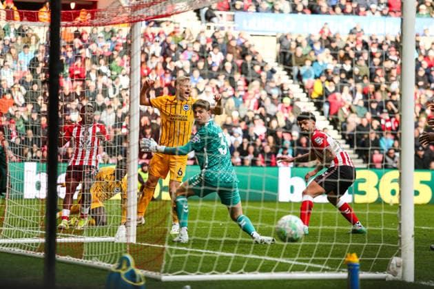 Sunderland v Brighton & Hove Albion, Premier League Yankuba Minteh of Brighton & Hove Albion scores to make it 0-1 during the Sunderland v Brighton & Hove Albion Premier League match at the Stadium of Light, Sunderland, England on 14 March 2026 Credit: Richard Bierton Every Second Media Editorial use only. All images are copyright Every Second Media Limited. No images may be reproduced without prior permission. All rights reserved. Premier League and Football League images are subject to licensing agreements with Football DataCo Limited. see https: www.football-dataco.com Copyright: xIMAGO EveryxSecondxMediax ESM-1858-0036 RichardxBiertonx xEveryxSecondxMediax