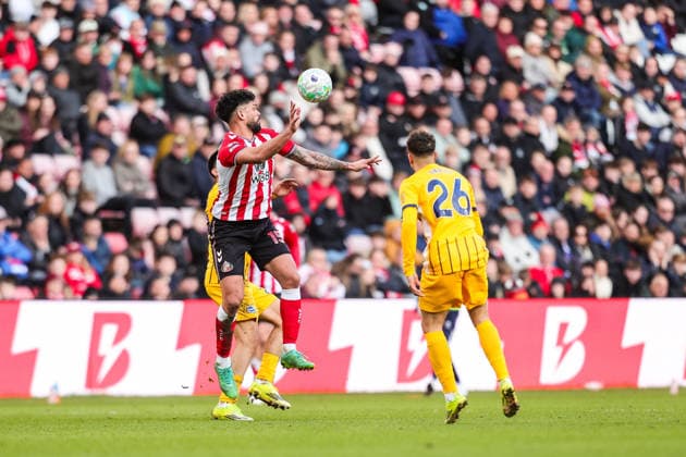 Sunderland v Brighton & Hove Albion, Premier League Omar Alderete of Sunderland heads ball on during the Sunderland v Brighton & Hove Albion Premier League match at the Stadium of Light, Sunderland, England on 14 March 2026 Credit: Richard Bierton Every Second Media Editorial use only. All images are copyright Every Second Media Limited. No images may be reproduced without prior permission. All rights reserved. Premier League and Football League images are subject to licensing agreements with Football DataCo Limited. see https: www.football-dataco.com Copyright: xIMAGO EveryxSecondxMediax ESM-1858-0042 RichardxBiertonx xEveryxSecondxMediax
