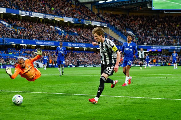 Chelsea v Newcastle United, Premier League Goal 0-1 Newcastle United forward Anthony Gordon (10) scores a goal during the Premier League match between Chelsea and Newcastle United at Stamford Bridge, London, UK on 14 March 2026. Editorial use only DataCo restrictions apply See www.football-dataco.com , Copyright: xNigelxKeenex PSI-23886-0067