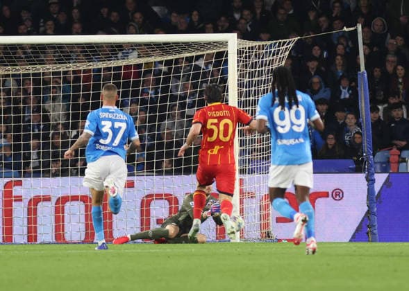 Serie A football match - 2025 26 Napoli vs. Lecce Alex Meret of SSC Napoli During the 2025 26 Italian Serie A football match between SSC Napoli and Lecce on March 14, 2026, at the Diego Armando Maradona Stadium in Naples. Pictured: NAPOLI stadio Diego Armando Maradona CAMPANIA ITALIA Copyright: xFABIOxSASSOxFabioxSassox Napoli Lecce2026_03_14Fabio Sasso5336