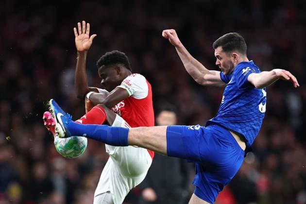 Michael Keane of Everton clears under pressure from Bukayo Saka of Arsenal Arsenal v Everton, Premier League, Football, Emirates Stadium, London, UK - 14 Mar 2026London Emirates Stadium United Kingdom EDITORIAL USE ONLY No use with unauthorised audio, video, data, fixture lists, club league logos or live services. Online in-match use limited to 120 images, no video emulation. No use in betting, games or single club league player publications. Copyright: xSimonxDael Shutterstockx 16757237ah