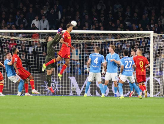 March 14, 2026, Napoli, Campania, ITALIA: Alex Meret of SSC Napoli - goal the jamil Siebert of US Lecce During the 2025 26 Italian Serie A football match between SSC Napoli and Lecce on March 14, 2026, at the Diego Armando Maradona Stadium in Naples...Pictured: Serie A Football Match - 2025 26 Napoli Vs. Lecce  - ZUMAs236 20260314_aap_s236_024 Copyright: xFabioxSassox