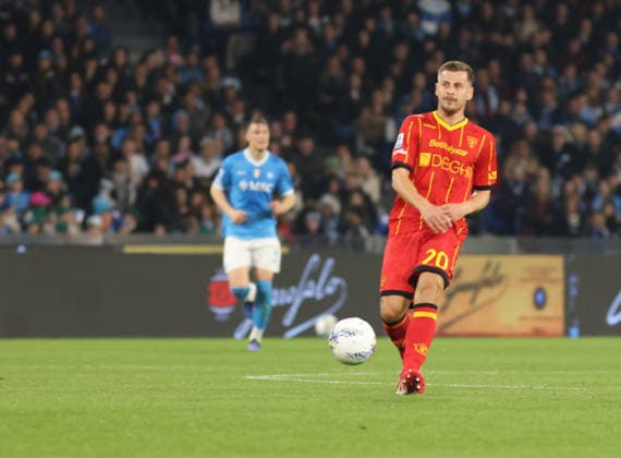 March 14, 2026, Napoli, Campania, ITALIA: ylber Ramadani of US Lecce During the 2025 26 Italian Serie A football match between SSC Napoli and Lecce on March 14, 2026, at the Diego Armando Maradona Stadium in Naples...Pictured: Serie A Football Match - 2025 26 Napoli Vs. Lecce  - ZUMAs236 20260314_aap_s236_033 Copyright: xFabioxSassox