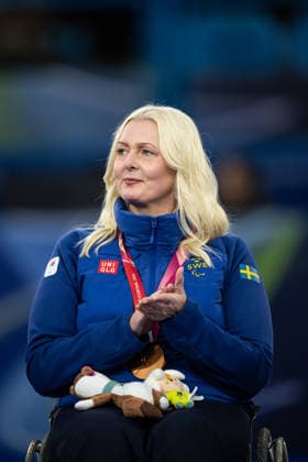 260314 Kristina Ulander of Sweden with her Paralympic bronze medal at the medal ceremony for the wheelchair curling bronze medal game during day 8 of the Milano Cortina 2026 Winter Paralympic Games on March 14, 2026 in Cortina. Photo: Maxim Thore BILDBYRAN kod MT MT1027 wheelchair curling rullstolscurling paralympic games paralympics paralympiska spel paralympiske leker vinter-paralympics winter paralympics milano cortina 2026 milano cortina 2026 winter paralympic games 8 bbeng sverige brons medaljutdelning jubel *** 260314 Kristina Ulander of Sweden with her Paralympic bronze medal at the medal ceremony for the wheelchair curling bronze medal game during day 8 of the Milano Cortina 2026 Winter Paralympic Games on March 14, 2026 in Cortina Photo Maxim Thore BILDBYRAN code MT MT1027 wheelchair curling wheelchair curling paralympic games paralympic games paralympiske leker vinter paralympics winter paralympics milano cortina 2026 milano cortina 2026 winter paralympic games 8 bbeng sverige brons medaljutdelning jubel  Copyright: MAXIMxTHORE BB260314MT063