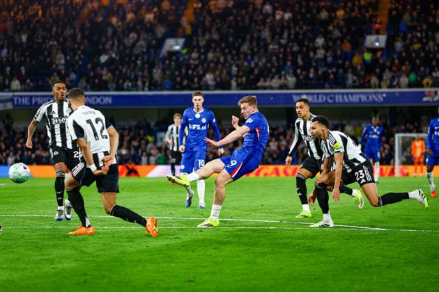 Chelsea v Newcastle United, Premier League Chelsea forward Liam Delap (9) shoots towards the goal during the Premier League match between Chelsea and Newcastle United at Stamford Bridge, London, UK on 14 March 2026. Editorial use only DataCo restrictions apply See www.football-dataco.com , Copyright: xNigelxKeenex PSI-23886-0075