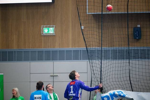 14.03.2026 - Handball, 2025 2026, 1. Bundesliga, 25. Spieltag, GWD Minden - HSG Wetzlar: Malte Semisch (Minden) holt einen Ball aus dem Fangnetz