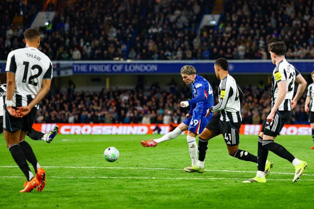 Chelsea v Newcastle United, Premier League Chelsea forward Alejandro Garnacho (49) shoots towards the goal during the Premier League match between Chelsea and Newcastle United at Stamford Bridge, London, UK on 14 March 2026. Editorial use only DataCo restrictions apply See www.football-dataco.com , Copyright: xNigelxKeenex PSI-23886-0079