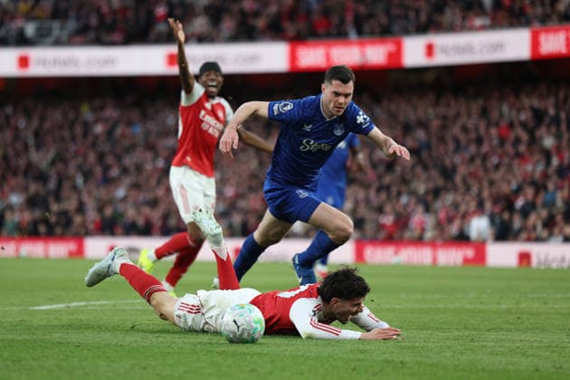Arsenal v Everton, Premier League Arsenal forward Kai Havertz is challenged by Everton defender Michael Keane in the penalty area during the Arsenal v Everton Premier League match at the Emirates Stadium, London, England on 14 March 2026 Credit: Sally Rawlins Every Second Media Editorial use only. All images are copyright Every Second Media Limited. No images may be reproduced without prior permission. All rights reserved. Premier League and Football League images are subject to licensing agreements with Football DataCo Limited. see https: www.football-dataco.com Copyright: xIMAGO EveryxSecondxMediax ESM-1857-0012 SallyxRawlinsx xEveryxSecondxMediax