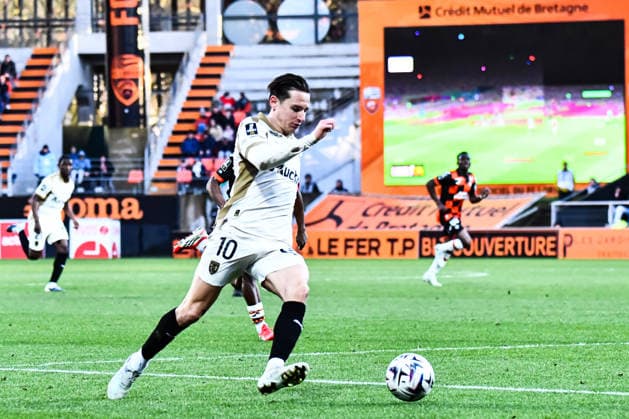 FOOTBALL : FC Lorient vs RC Lens - Ligue 1 - JournÃ e 26 - 14 03 2026 Florian Thauvin (RC Lens) LorientFrance  Copyright: xBaptistexAutissierx