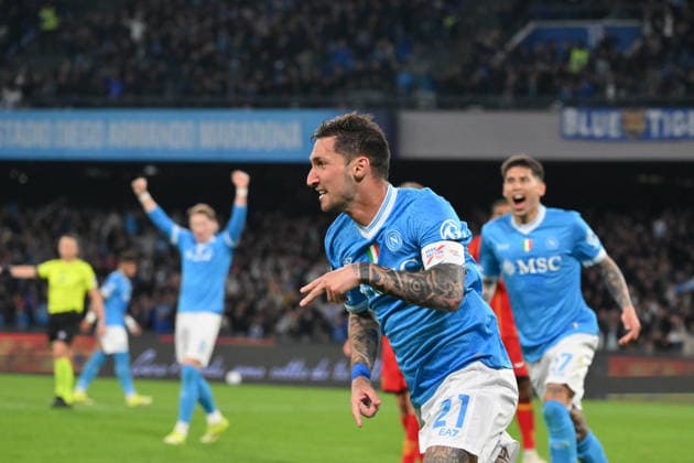 Foto IPP Roberto Ramaccia Napoli 14 3 2026 Campionato di Calcio Serie A 2025 2026 Napoli vs Lecce Nella foto Matteo Politano of SSC Napoli celebrates after scoring goal 2-1 Italy Photo Press - World Copyright Napoli italy Italia ITALY  Copyright: xR4924_italyphotopressx