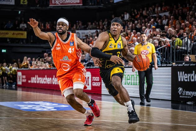 1. Basketball Bundesliga, easyCredit BBL, Saison 2025 2026, Herren, Hauptrunde, 24. Spieltag, 14.03.2026, RASTA Vechta - MHP Riesen Ludwigsburg Stefan Smith ( 3 - MHP Riesen Ludwigsburg) in Aktion Vechta RASTA Dome Niedersachsen Deutschland *** 1 Basketball Bundesliga, easyCredit BBL, Season 2025 2026, Men, Main Round, 24 Matchday, 14 03 2026, RASTA Vechta MHP Riesen Ludwigsburg Stefan Smith 3 MHP Riesen Ludwigsburg in action Vechta RASTA Dome Lower Saxony Germany