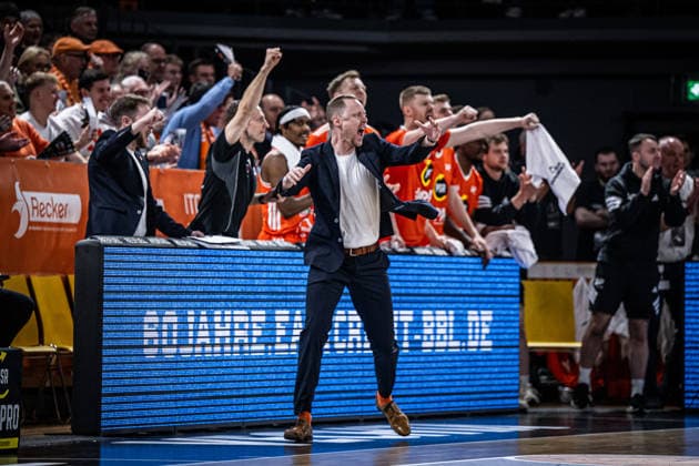 1. Basketball Bundesliga, easyCredit BBL, Saison 2025 2026, Herren, Hauptrunde, 24. Spieltag, 14.03.2026, RASTA Vechta - MHP Riesen Ludwigsburg Christian Held (Head-Coach - RASTA Vechta) während der Partie Vechta RASTA Dome Niedersachsen Deutschland