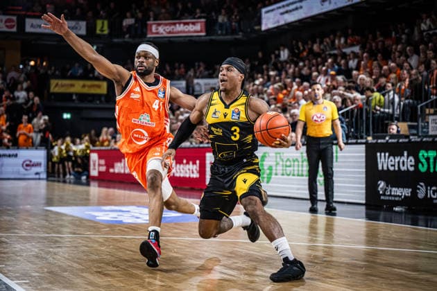 1. Basketball Bundesliga, easyCredit BBL, Saison 2025 2026, Herren, Hauptrunde, 24. Spieltag, 14.03.2026, RASTA Vechta - MHP Riesen Ludwigsburg Stefan Smith ( 3 - MHP Riesen Ludwigsburg) in Aktion Vechta RASTA Dome Niedersachsen Deutschland