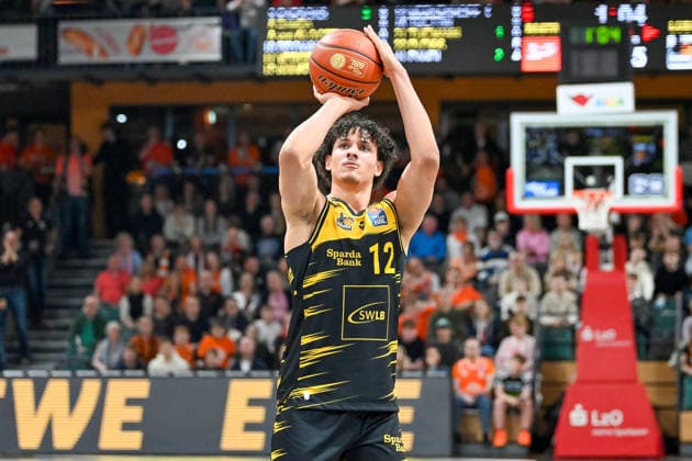 Lenny Anigbata (MHP Riesen Ludwigsburg, 12) beim Freiwurf RASTA Vechta vs. MHP Riesen Ludwigsburg, easyCredit Basketball Bundesliga, 24. Spieltag, Saison 2025 2026, 14.03.2026, RASTA Vechta vs. MHP Riesen Ludwigsburg, easyCredit Basketball Bundesliga, 24. Spieltag, Saison 2025 2026, 14.03.2026 Vechta Copyright: xEibner-Pressefoto RobertxGertzenx EP_RGN