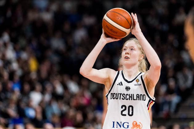 LYON-VILLEURBANNE, FRANCE - MARCH 14: Frieda Buehner (Bühner, Buhner Germany, 20) on the freethrow line during the FIBA Women™s World Cup Qualifying Tournament match between Germany (GER) vs. France (FRA) at Astroballe on matchday 3 of the FIBA Women™s World Cup Qualifying Tournament on March 14, 2026 in Lyon-Villeurbanne, France. France Copyright: xSteffiexWunderlx