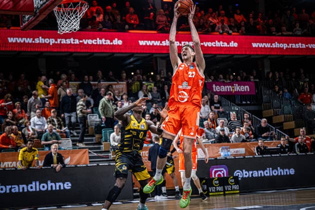 1. Basketball Bundesliga, easyCredit BBL, Saison 2025 2026, Herren, Hauptrunde, 24. Spieltag, 14.03.2026, RASTA Vechta - MHP Riesen Ludwigsburg Tibor Pleiß ( 22 - RASTA Vechta) in Aktion Vechta RASTA Dome Niedersachsen Deutschland