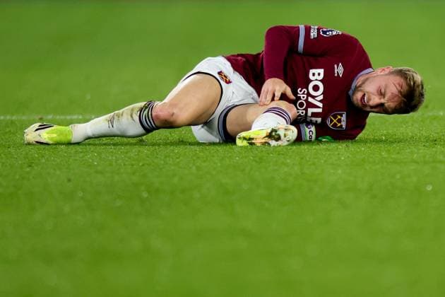 Jarrod Bowen of West Ham United lies on the floor in pain West Ham v Manchester City, Football, Premier League, London Stadium, London, UK - 14 03 2026 EDITORIAL USE ONLY No use with unauthorised audio, video, data, fixture lists (outside the EU), club league logos or live services. Online in-match use limited to 45 images (+15 in extra time). No use to emulate moving images. No use in betting, games or Copyright: xAnthonyxHanc Shutterstockx 16773173j