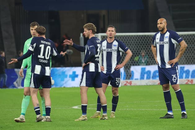 BERLIN, DEUTSCHLAND - MARCH 14: final whistle, end of game, Torwart Goal Keeper Tjark Ernst (Hertha, 1), MichaÃ«l Cuisance (Hertha, 10), Marton Dardai (Hertha, 31), Paul Seguin (Hertha, 30) and John Brooks (Hertha, 25) disappointed, dissatisfied, frustration, during the match in the 2. German Bundesliga: Hertha BSC - VfL Bochum at Olympiastadion on matchday 26 on March 14, 2026 in Berlin, Deutschland. DFB regulations prohibit any use of photographs as image sequences and or quasi video. Berlin Deutschland Copyright: xO.Frankex