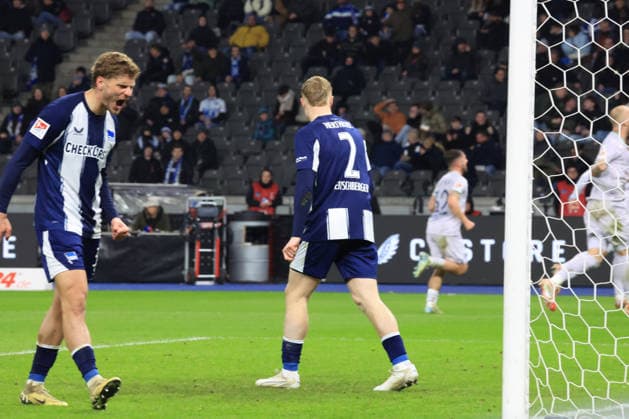 DEU, DFL, 2. FBL, Hertha BSC vs. VfL Bochum, 14.03.2026, Berliner Olympiastadion, Berlin, DEU, DFL, 2. FBL, Hertha BSC vs. VfL Bochum, im Bild 1:1 durch LEANDRO MORGALLA (VfL Bochum 39), Marton Dardai (Hertha BSC Berlin 31), Julian Eitschberger (Hertha BSC Berlin 2) DFL - regulations prohibit any use of Photographs as image sequences and or quasi-video