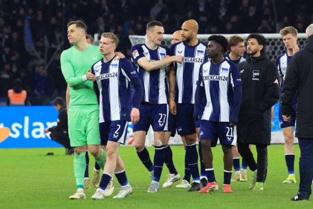 DEU, DFL, 2. FBL, Hertha BSC vs. VfL Bochum, 14.03.2026, Berliner Olympiastadion, Berlin, DEU, DFL, 2. FBL, Hertha BSC vs. VfL Bochum, im Bild Hertha-Spielerkreis, Tjark Ernst (Hertha BSC Berlin 1), Julian Eitschberger (Hertha BSC Berlin 2), Niklas Kolbe (Hertha BSC Berlin 27), John Anthony Brooks (Hertha BSC Berlin 25), Boris Lum (Hertha BSC Berlin 21), Kevin Sessa (Hertha BSC Berlin 8) DFL - regulations prohibit any use of Photographs as image sequences and or quasi-video
