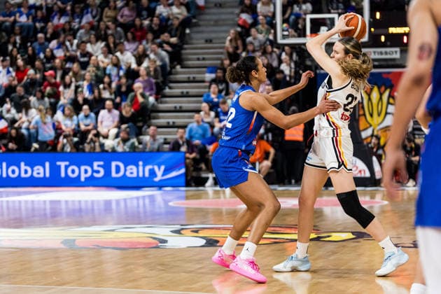 LYON-VILLEURBANNE, FRANCE - MARCH 14: Emily Bessoir (Germany, 22) controls the ball against Marieme Badiane (France, 22) during the FIBA Women™s World Cup Qualifying Tournament match between Germany (GER) vs. France (FRA) at Astroballe on matchday 3 of the FIBA Women™s World Cup Qualifying Tournament on March 14, 2026 in Lyon-Villeurbanne, France. France Copyright: xSteffiexWunderlx