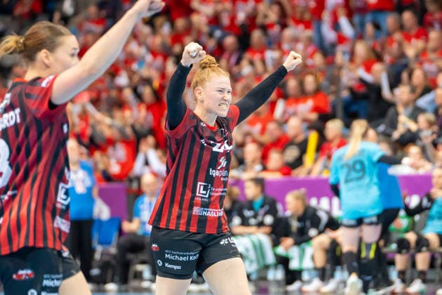 Handball I Frauen I Saison 2025-2026 I DHB-Pokal Final 4 I Halbfinale I Thüringer HC - HSG Bensheim Auerbach I 14.03.2026 Meike Schmelzer (24, HSG Bensheim Auerbach) jubelt Stuttgart Porsche Arena Baden-Württemberg Deutschland Copyright: xLobeca MaxxPetershansx