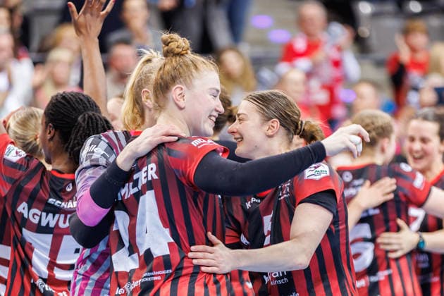 Jubel bei der HSG Bensheim Auerbach über den Einzug ins Finale, 14.03.2026, Stuttgart (Deutschland), Handball Frauen, Final4 2026, Halbfinale 1, Thüringer HC - HSG Bensheim Auerbach