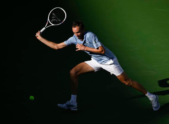 March 14, 2026 Daniil Medvedev returns a shot against Carlos Alcaraz (ESP) during their semifinal match at the BNP Paribas Open held at the Indian Wells Tennis Garden in Indian Wells, California. Mandatory Photo Credit : CSM Indian Wells United States of America - ZUMAc04_ 20260314_zma_c04_060 Copyright: xCharlesxBausx
