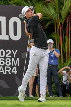March 15, 2026, Singapore, Ingapore, Singapore: Leader, Joaquin Niemann from Chile, hits off on the 10th hole. Final Round of the LIV Golf in Singapore Final Round Of The LIV Golf In Singapore  - ZUMAr144 20260315_zap_r144_007 Copyright: xJaynexRussellx