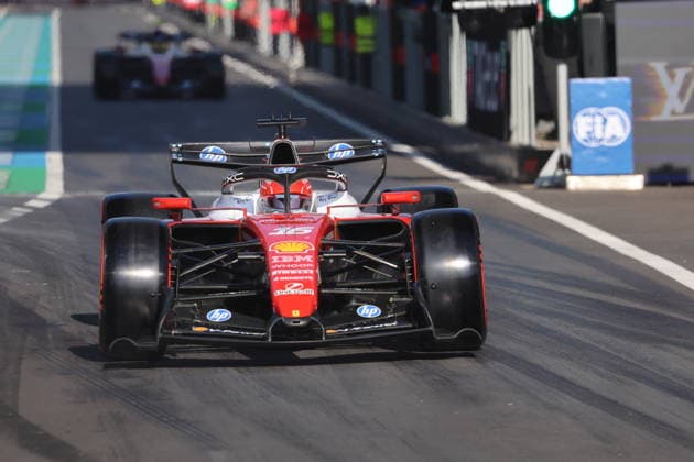 SHANGHAI, CHINA - MARCH 14: A F1 driver competes in the Qualifying Race during the 2026 Formula 1 Chinese Grand Prix at the Shanghai International Circuit on March 14, 2026 in Shanghai, China. The 2026 Formula 1 Chinese Grand Prix takes place at the Shanghai International Circuit from March 13 to 15.  Copyright: xVCGx 111628098805