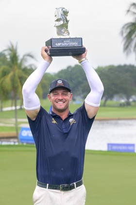 March 15, 2026, Singapore, Ingapore, Singapore: USAÃ¢â‚¬â ¢s Bryson DeChambeau wins the Singapore tournament, beating Richard T. Lee from Canada in a pne hole tie-breaker on the 18th hole. Final Round of the LIV Golf in Singapore Singapore Singapore - ZUMAr144 20260315_zap_r144_028 Copyright: xJaynexRussellx
