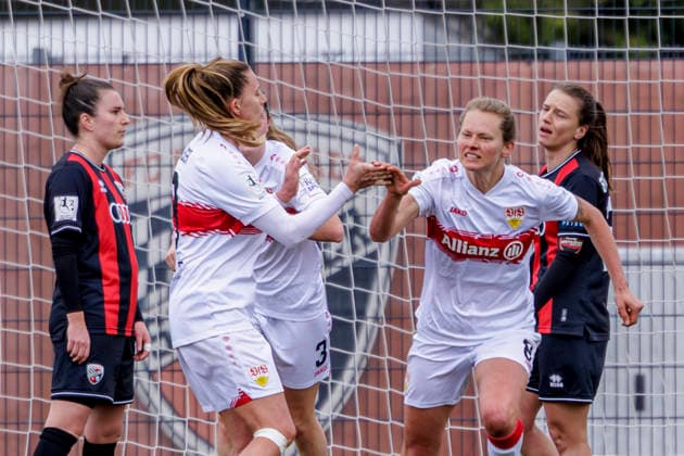 Ingolstadt, Deutschland 15. März 2026: 2.BL - Frauen - 2025 2026 - FC Ingolstadt 04 gegen VfB Stuttgart Im Bild: Die Spielernnen des VfB jubeln nach dem Tor zum 1:2 ESV-Stadion Bayern Copyright: xFotostandx xSchäferx