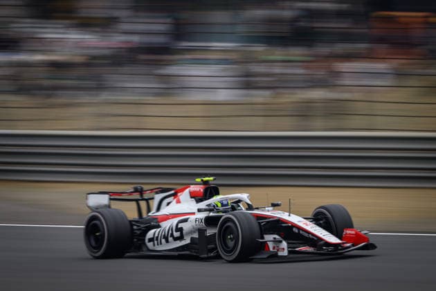 Formula 1 Chinese Grand Prix 2026 SHANGHAI, CHINA - MARCH 15: Oliver Bearman of Great Britain driving the (87) Haas F1 VF-26 Ferrari in the Pitlane during the F1 Grand Prix of China at Shanghai International Circuit on March 15, 2026 in Shanghai, China. John Ricky Anadolu Shanghai China. Editorial use only. Please get in touch for any other usage.  Copyright: x2026xAnadoluxJohnxRickyx