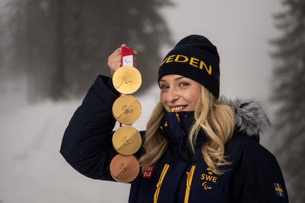260315 Ebba Arsjö of Sweden poses for a portrait with her Paralympic gold and bronze medals after competing in the women™s Para alpine downhill, super-G, combined and giant slalom events during day 9 of the Milano Cortina 2026 Winter Paralympic Games on March 15, 2026 in Cortina. Photo: Maxim ThorÃ BILDBYRAN kod MT MT1029 alpint alpine skiing paralympic games paralympics paralympiska spel paralympiske leker vinter-paralympics winter paralympics milano cortina 2026 milano cortina 2026 winter paralympic games 9 bbeng sverige guld brons porträtt *** 260315 Ebba Arsjö of Sweden poses for a portrait with her Paralympic gold and bronze medals after competing in the women™s Para alpine downhill, super G, combined and giant slalom events during day 9 of the Milano Cortina 2026 Winter Paralympic Games on March 15, 2026 in Cortina Photo Maxim ThorÃ BILDBYRAN code MT MT1029 alpine alpine skiing paralympic games paralympic games paralympiske leker vinter paralympics winter paralympics milano cortina 2026 milano cortina 2026 winter paralympic games 9 bbeng sverige guld brons porträtt  Copyright: MAXIMxTHORE BB260315MT021