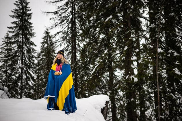 260315 Ebba Arsjö of Sweden poses for a portrait with her Paralympic gold and bronze medals after competing in the women™s Para alpine downhill, super-G, combined and giant slalom events during day 9 of the Milano Cortina 2026 Winter Paralympic Games on March 15, 2026 in Cortina. Photo: Maxim ThorÃ BILDBYRAN kod MT MT1029 alpint alpine skiing paralympic games paralympics paralympiska spel paralympiske leker vinter-paralympics winter paralympics milano cortina 2026 milano cortina 2026 winter paralympic games 9 bbeng sverige guld brons porträtt *** 260315 Ebba Arsjö of Sweden poses for a portrait with her Paralympic gold and bronze medals after competing in the women™s Para alpine downhill, super G, combined and giant slalom events during day 9 of the Milano Cortina 2026 Winter Paralympic Games on March 15, 2026 in Cortina Photo Maxim ThorÃ BILDBYRAN code MT MT1029 alpine alpine skiing paralympic games paralympic games paralympiske leker vinter paralympics winter paralympics milano cortina 2026 milano cortina 2026 winter paralympic games 9 bbeng sverige guld brons porträtt  Copyright: MAXIMxTHORE BB260315MT027