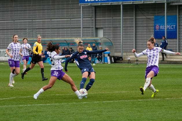 Google Pixel Frauen-Bundesliga: TSG Hoffenheim vs SGS Essen, Dietmar-Hopp-Stadion, 15.03.2026 Torschuss und Torschützin von Janna Grimm (TSG Hoffenheim Frauen, 26), Tor zum 3:0 für TSG Hoffenheim Frauen Google Pixel Frauen-Bundesliga: TSG Hoffenheim vs SGS Essen, Dietmar-Hopp-Stadion, 15.03.2026 DFB DFL REGULATIONS PROHIBIT ANY USE OF PHOTOGRAPHS AS IMAGE SEQUENCES AND OR QUASI-VIDEO. Copyright: xBEAUTILUSxSPORTS Hillx