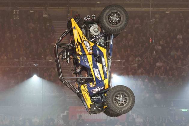 VIENNA, AUSTRIA, MAR. 14, 2026 MOTORSPORTS MASTERS OF DIRT: FREESTYLE FIRESTORM 2026 A Side-by-Side Vehicle (SSV) performs an incredible 360-degree rotation mid-air during the Masters of Dirt show at the indoor arena in Vienna. VIENNA VIENNA, AUSTRIA Wiener Stadthalle Wiener Stadthalle , Vienna Austria