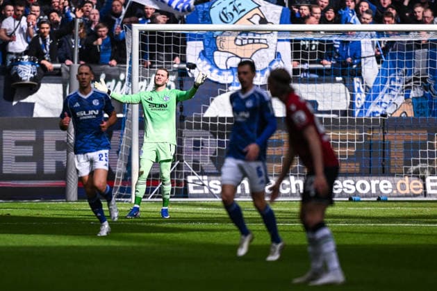 15.03.2026, Fussball, 2. Bundesliga, Saison 2025 2026, 26. Spieltag, FC Schalke 04 - Hannover 96, Torwart Loris Karius (FC Schalke 04) xRHR-FOTO YYx