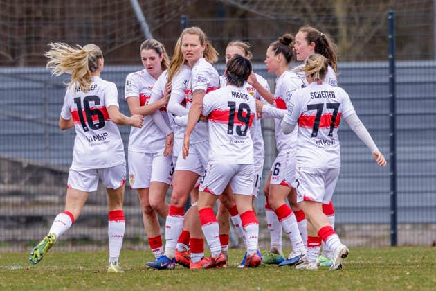 Ingolstadt, Deutschland 15. März 2026: 2.BL - Frauen - 2025 2026 - FC Ingolstadt 04 gegen VfB Stuttgart Im Bild: Die Spielerinnen des VfB jubeln nach ihrem Tor zum 1:1 ESV-Stadion Bayern Copyright: xFotostandx xSchäferx