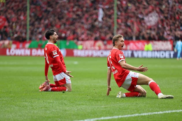 15.03.2026, xrekx, Fussball 2.Bundesliga, 1.FC Kaiserslautern - Karlsruher SC v.l. Torjubel nach dem Tor zum celebrating the goal celebrate 1:0 durch Semih Sahin (1.FC Kaiserslautern) mit Naatan Skyttä Skyttae (1.FC Kaiserslautern) (DFL DFB REGULATIONS PROHIBIT ANY USE OF PHOTOGRAPHS as IMAGE SEQUENCES and or QUASI-VIDEO) Kaiserslautern